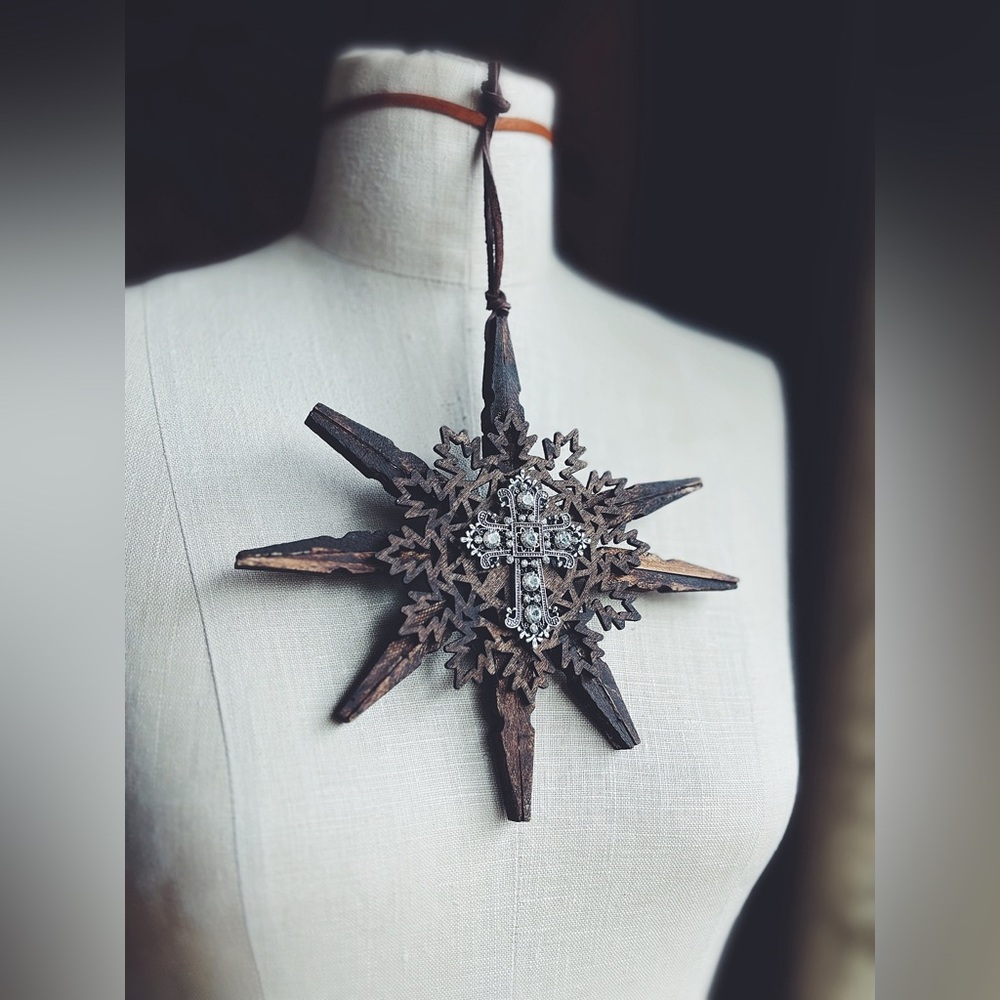 Ornaments / RUSTIC - Picture 10 of 12